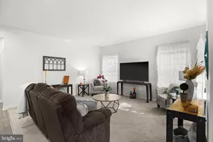 9323 Wood Creek Cir, Fredericksburg, VA 22407 - Photo 12