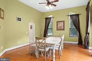 6902 Tower of London Dr, Fredericksburg, VA 22407 - Photo 20