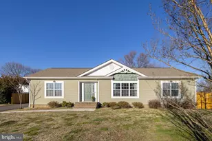 1211 Dewberry Dr, Fredericksburg, VA 22407 - Photo 2