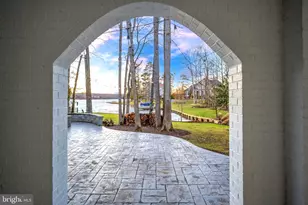 10822 Perrin Cir, Spotsylvania, VA 22551 - Photo 2