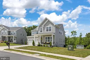 5018 Birch Leaf Cir, Fredericksburg, VA 22407 - Photo 2