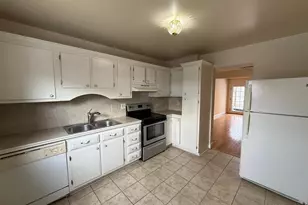 405 Olde Greenwich Cir, Fredericksburg, VA 22408 - Photo 6