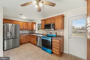 408 Hamilton St, Fredericksburg, VA 22408 - Photo 10