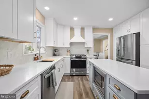 6231 Sweetbriar Dr, Fredericksburg, VA 22407 - Photo 2