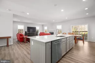 8005 Ashford Dr, Fredericksburg, VA 22407 - Photo 6