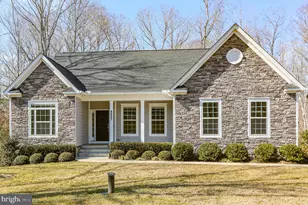 8005 Ashford Dr, Fredericksburg, VA 22407 - Photo 2