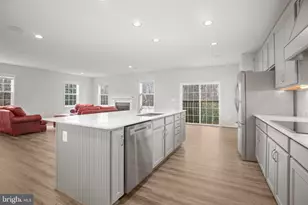 8005 Ashford Dr, Fredericksburg, VA 22407 - Photo 12