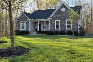 8005 Ashford Dr, Fredericksburg, VA 22407 - Photo 4
