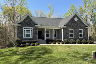 8005 Ashford Dr, Fredericksburg, VA 22407 - Photo 2