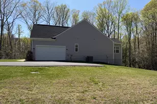 8005 Ashford Dr, Fredericksburg, VA 22407 - Photo 10