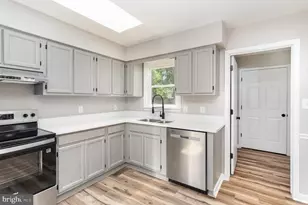 5408 Lee White Ln, Fredericksburg, VA 22407 - Photo 8