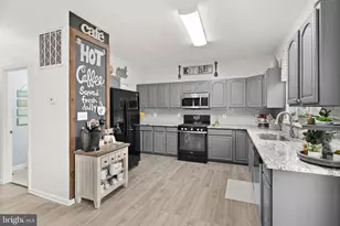 6021 Hot Spring Ln, Fredericksburg, VA 22407 - Photo 16