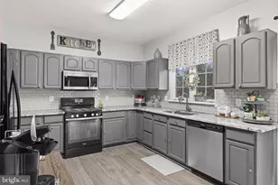 6021 Hot Spring Ln, Fredericksburg, VA 22407 - Photo 18