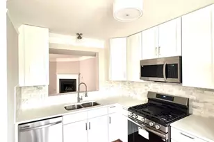 9718 Dominion Forest Cir, Fredericksburg, VA 22408 - Photo 10