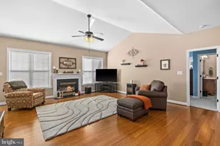 10202 Spring Creek Dr, Spotsylvania, VA 22553 - Photo 16