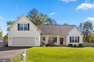 10202 Spring Creek Dr, Spotsylvania, VA 22553 - Photo 2