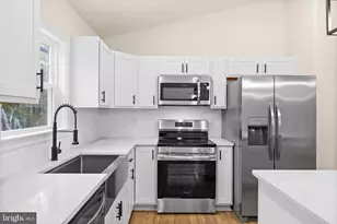 12703 Plantation Dr, Spotsylvania, VA 22551 - Photo 16