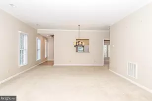 6807 Carmel Ln, Fredericksburg, VA 22407 - Photo 8