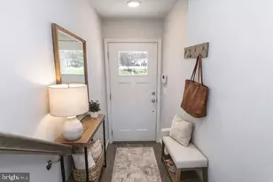 3711 Allington Ct, Fredericksburg, VA 22408 - Photo 4