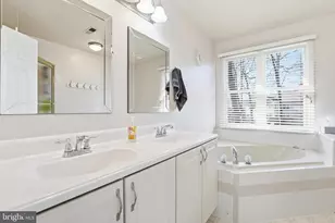 9806 Kenmore Ct, Fredericksburg, VA 22408 - Photo 30