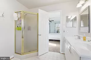 9806 Kenmore Ct, Fredericksburg, VA 22408 - Photo 32