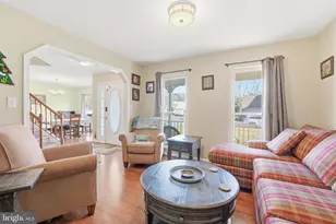 9806 Kenmore Ct, Fredericksburg, VA 22408 - Photo 8