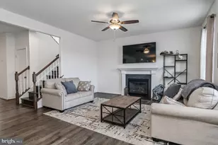 6317 Courtland Park Dr, Fredericksburg, VA 22407 - Photo 8