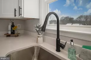 8006 Blossom Wood Ct, Fredericksburg, VA 22407 - Photo 12