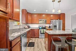 8515 Foundry Run Dr, Fredericksburg, VA 22408 - Photo 12