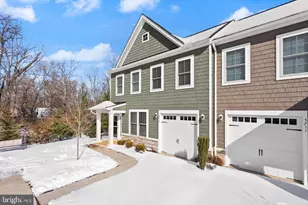 5713 Finley Rose Ct, Fredericksburg, VA 22407 - Photo 2