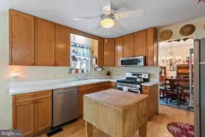 7211 Lord Barton Drive, Fredericksburg, VA 22407 - Photo 16