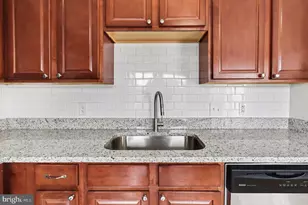 11405 Wytheville Ct, Fredericksburg, VA 22407 - Photo 8