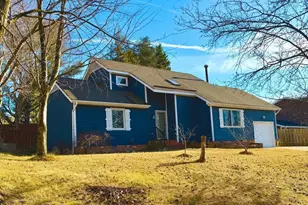 11719 Gordon Rd, Fredericksburg, VA 22407 - Photo 2