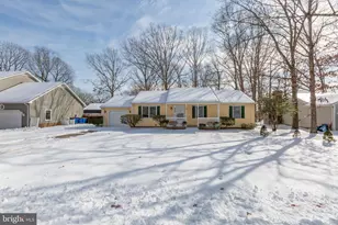 5404 Leavells Crossing Dr, Fredericksburg, VA 22407 - Photo 6