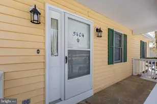 5404 Leavells Crossing Dr, Fredericksburg, VA 22407 - Photo 2