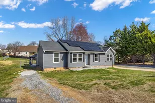 5303 Briarbend Ct, Fredericksburg, VA 22407 - Photo 2