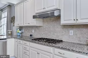 7911 Burbank Ave, Fredericksburg, VA 22407 - Photo 16