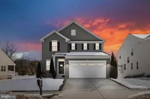 9122 Wood Creek Cir, Fredericksburg, VA 22407 - Photo 2