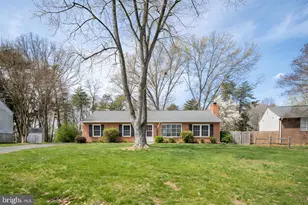 10412 Hillside Ln, Fredericksburg, VA 22408 - Photo 2