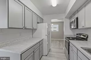 311 Clay St, Fredericksburg, VA 22408 - Photo 10