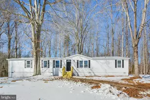 208 Marengo Ct, Spotsylvania, VA 22551 - Photo 2