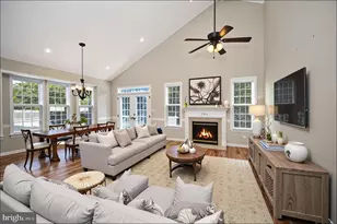 5105 Sewells Pointe Dr, Fredericksburg, VA 22407 - Photo 8