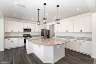 10407 Spotswood Dr, Fredericksburg, VA 22408 - Photo 16