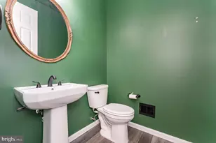 10407 Spotswood Dr, Fredericksburg, VA 22408 - Photo 8