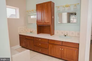 6902 Tower of London Dr, Fredericksburg, VA 22407 - Photo 32