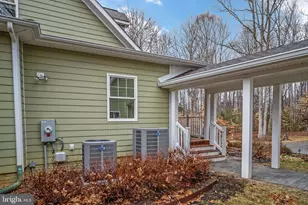 3900 Water Front Ct, Bumpass, VA 23024 - Photo 24