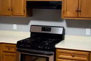 11211 Surry Woods Ct, Fredericksburg, VA 22407 - Photo 8