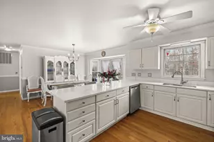 706 Stonewall Ln, Fredericksburg, VA 22407 - Photo 14