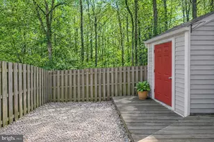 11205 Kensington Pl, Fredericksburg, VA 22407 - Photo 10