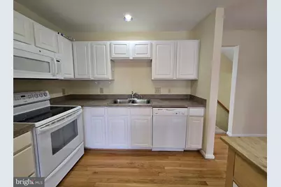 7221 Wytheville Circle, Fredericksburg, VA 22407 - Photo 6